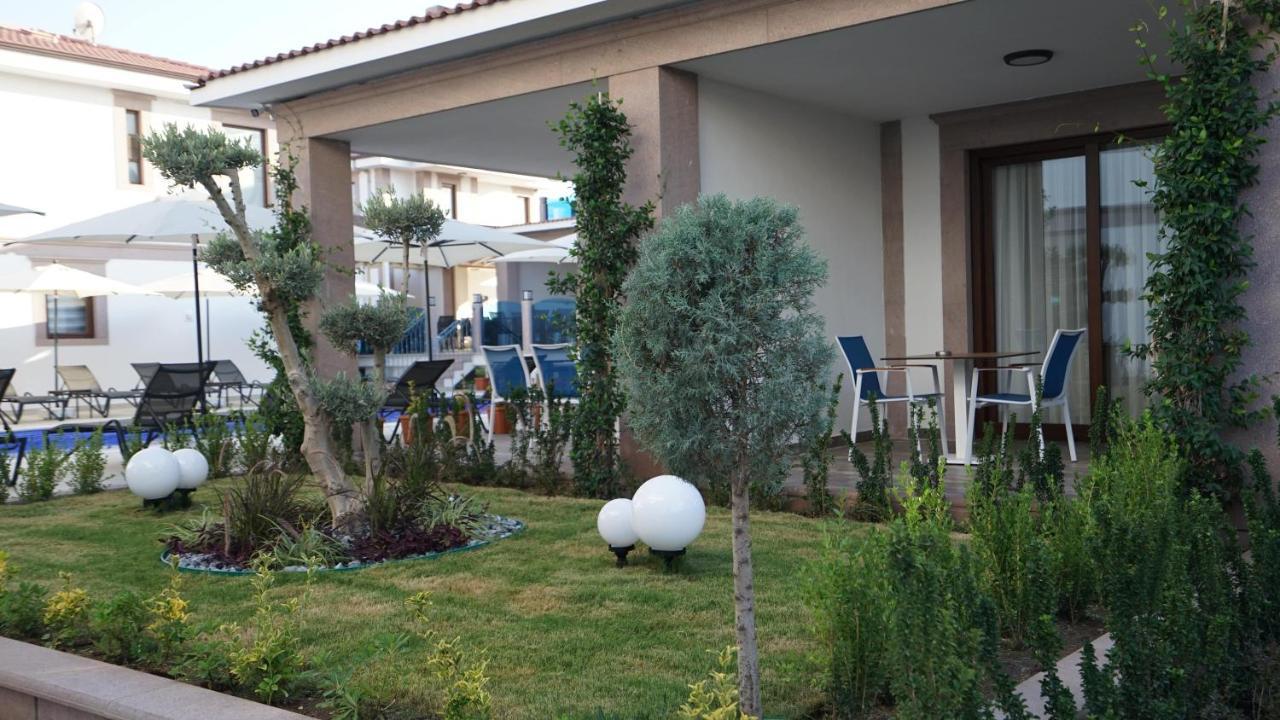 Rota Seaside Otel Cunda Exterior photo