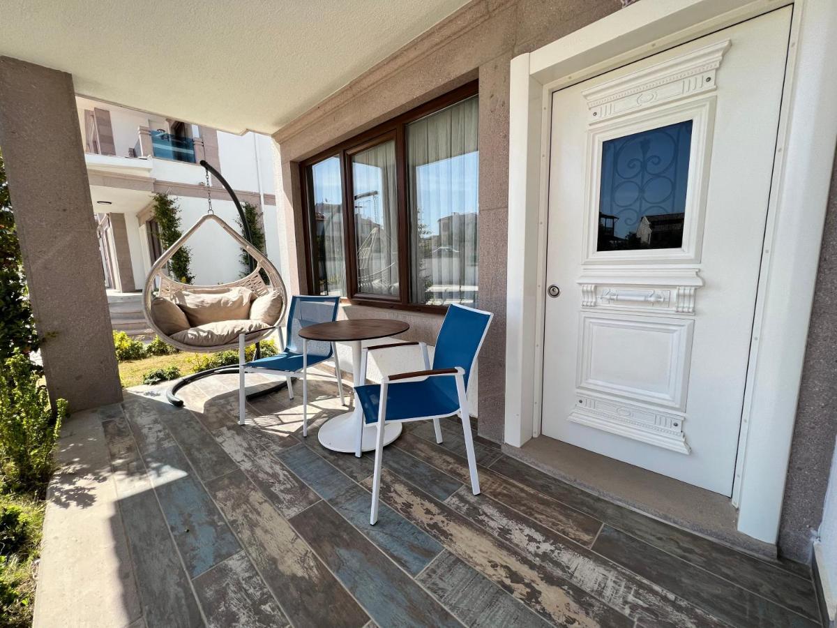 Rota Seaside Otel Cunda Exterior photo
